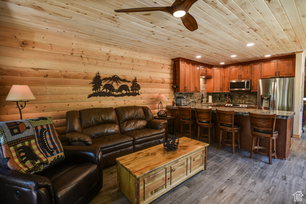Photo 5 for MLS #2116851 at 150 S West Cir #18-C