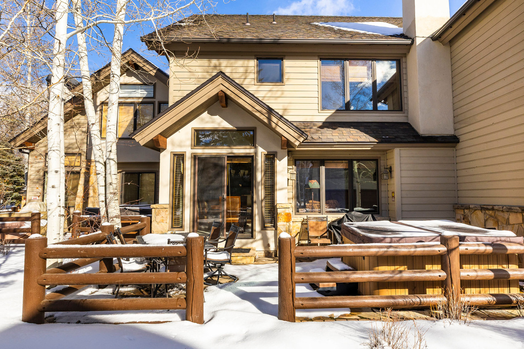 2442 DEER LAKE DR Park City, UT 84060