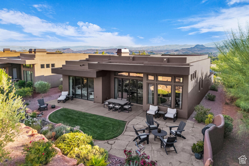Photo 4 for MLS #2116858 at 2139 W Cougar Rock Cir