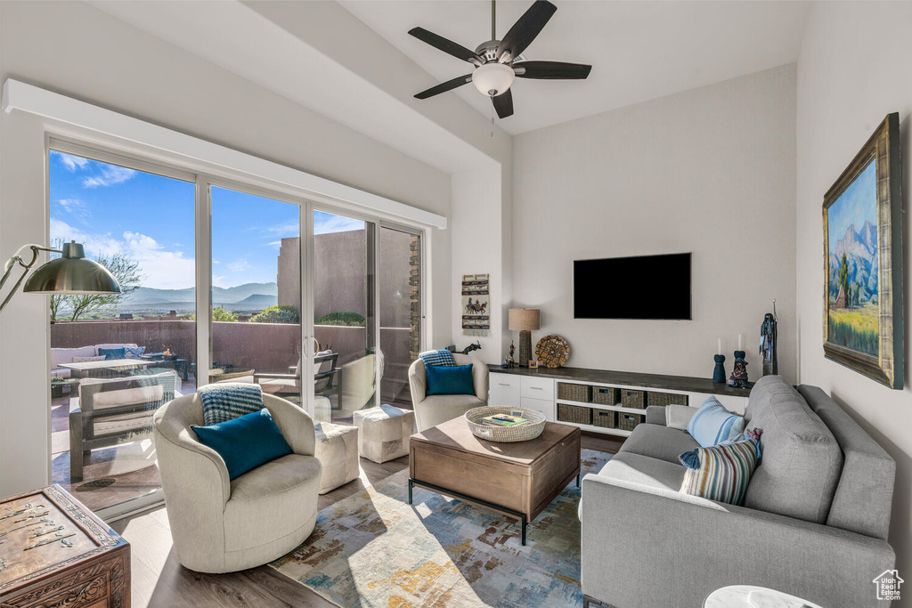 Photo 6 for MLS #2116858 at 2139 W Cougar Rock Cir