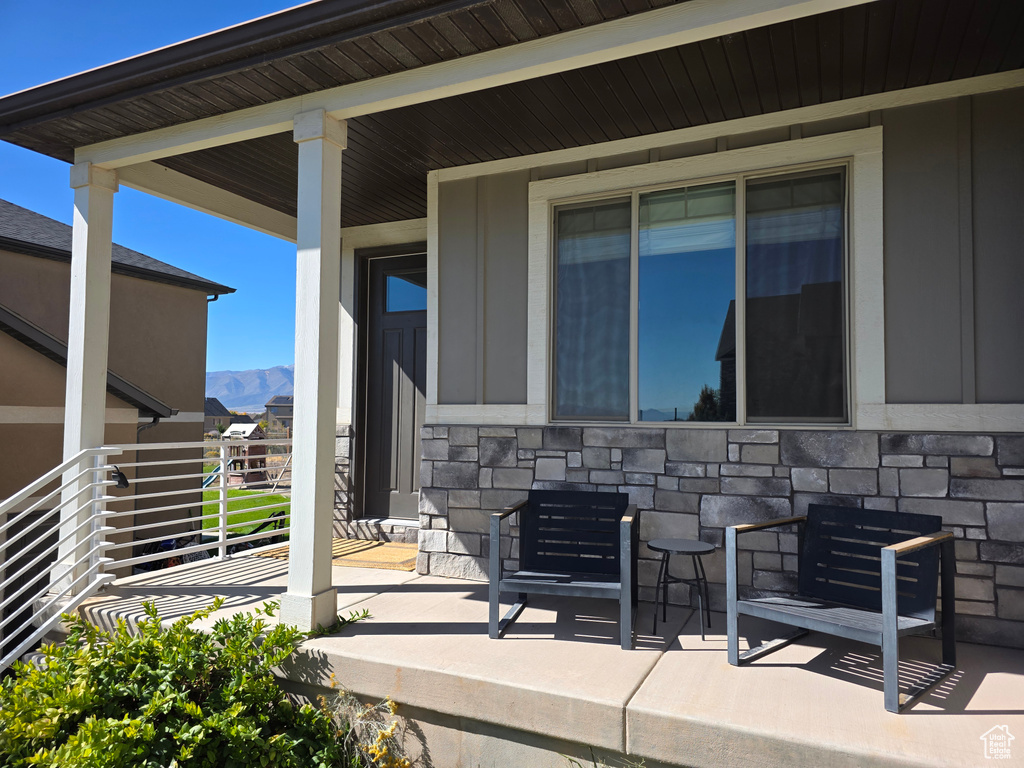 Photo 2 for MLS #2116861 at 9051 N Clubhouse Ln