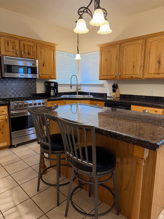 690 W SAGEWOOD CIR Grantsville, UT 84029