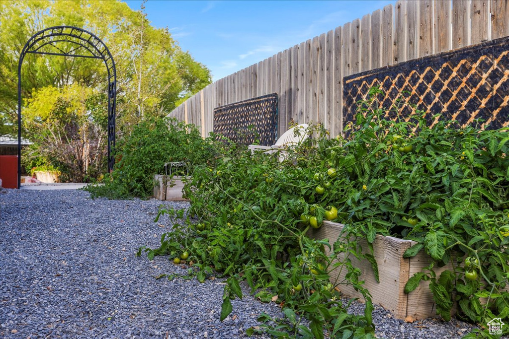 690 W SAGEWOOD CIR Grantsville, UT 84029