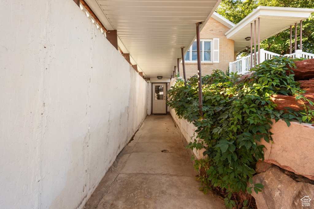 Photo 28 for MLS #2116867 at 914 E Lakeview