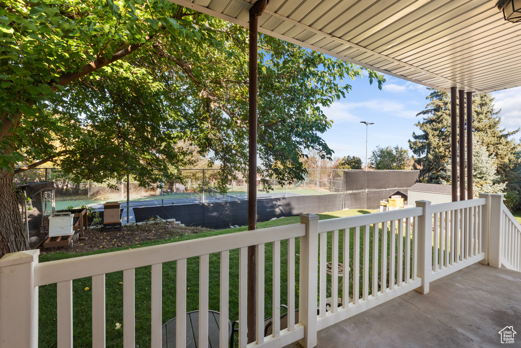 Photo 41 for MLS #2116867 at 914 E Lakeview
