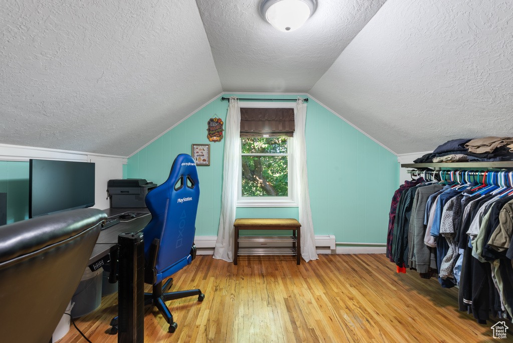 Photo 26 for MLS #2116867 at 914 E Lakeview