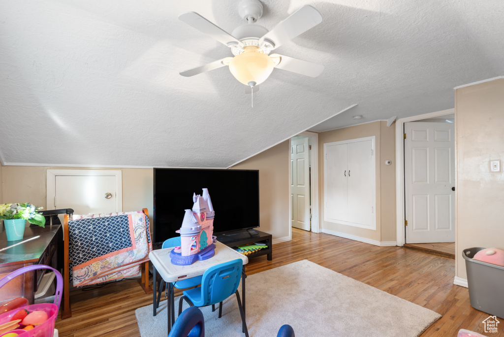 Photo 23 for MLS #2116867 at 914 E Lakeview