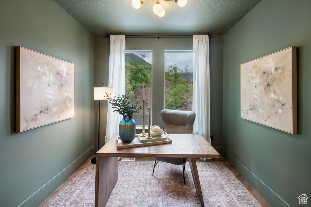 Photo 7 for MLS #2116871 at 422 S 150 East