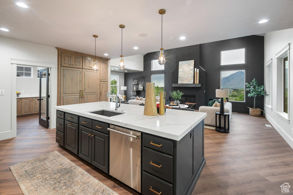 Photo 5 for MLS #2116871 at 422 S 150 East