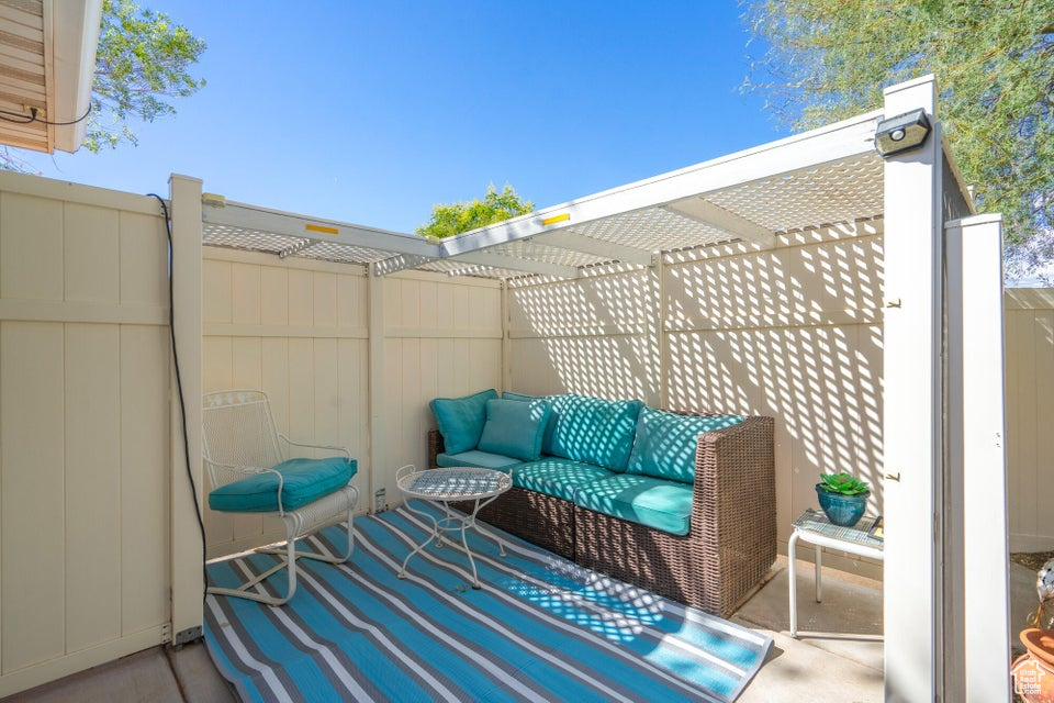 Photo 30 for MLS #2116873 at 392 N Windsor Dr #1-20