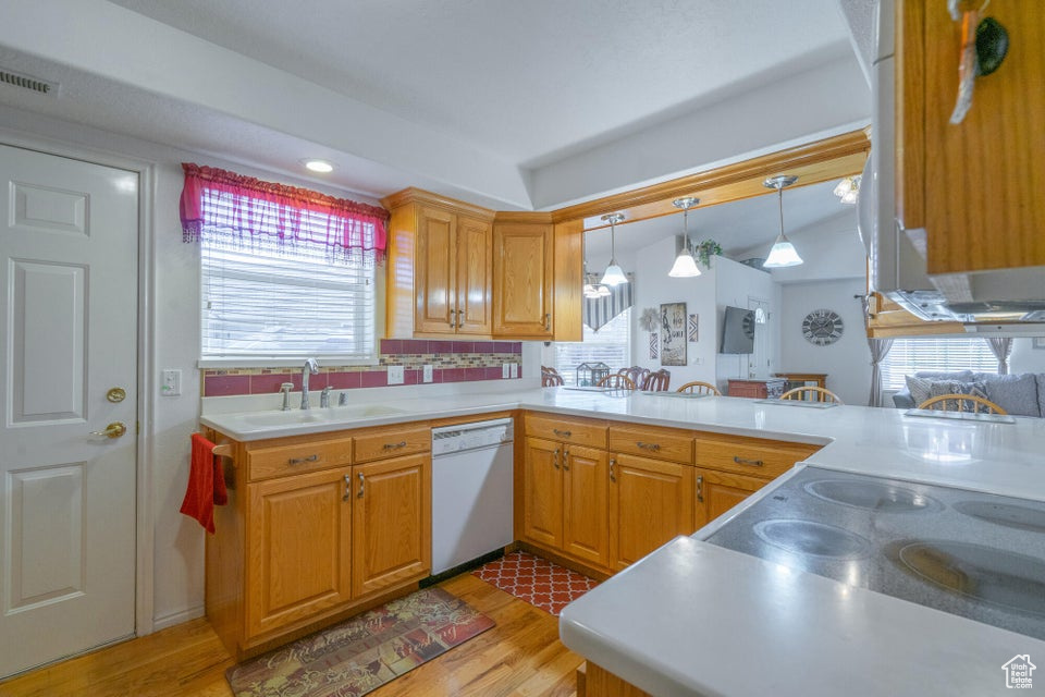 Photo 40 for MLS #2116873 at 392 N Windsor Dr #1-20