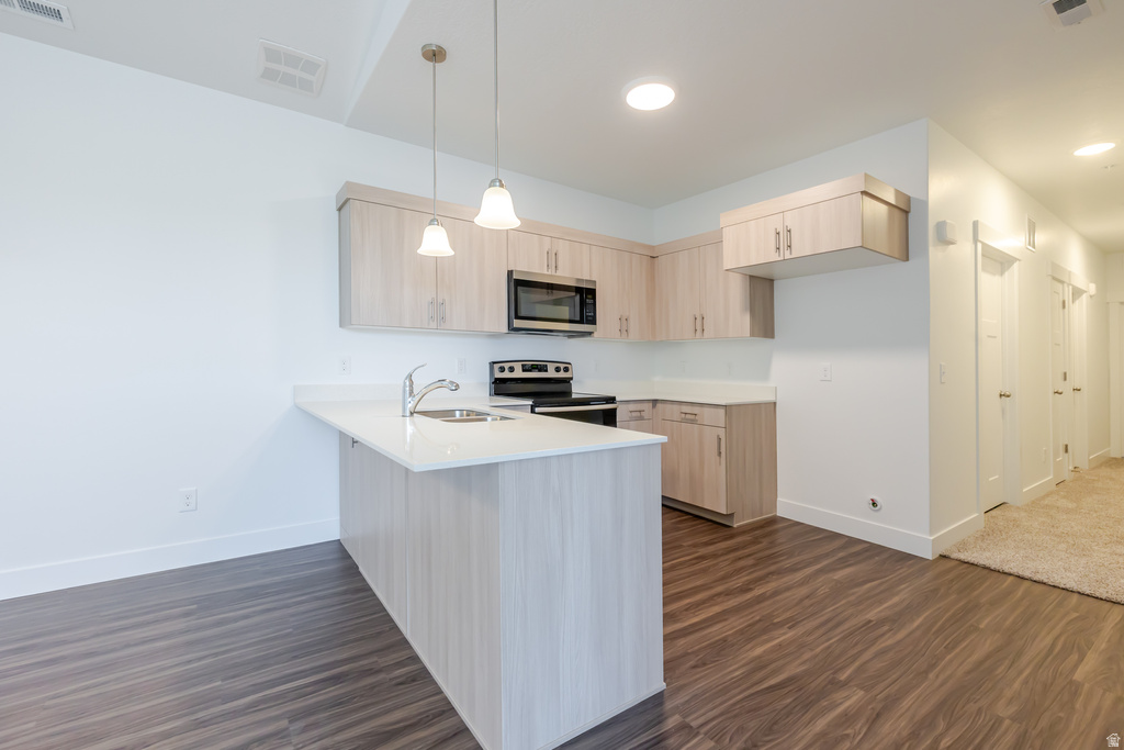 882 N COULSEN DR #J302 Saratoga Springs, UT 84045