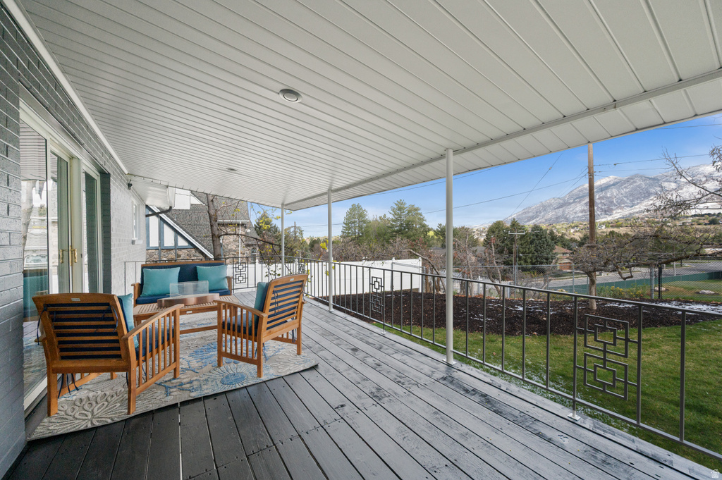 8597 S MOUNT MAJESTIC RD Sandy, UT 84093