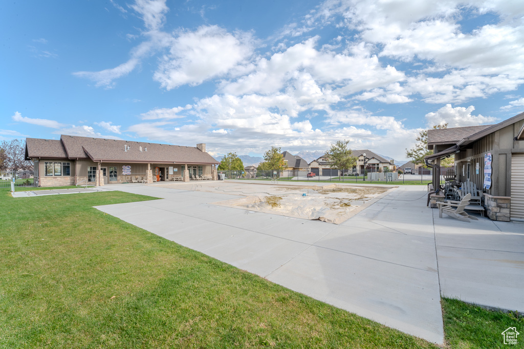 Photo 56 for MLS #2116886 at 161 W Sweetbriar Ln