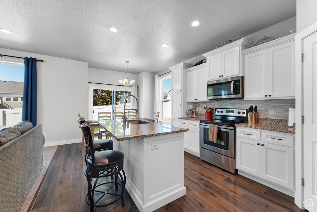 9693 N BRIDGE ST Eagle Mountain, UT 84005