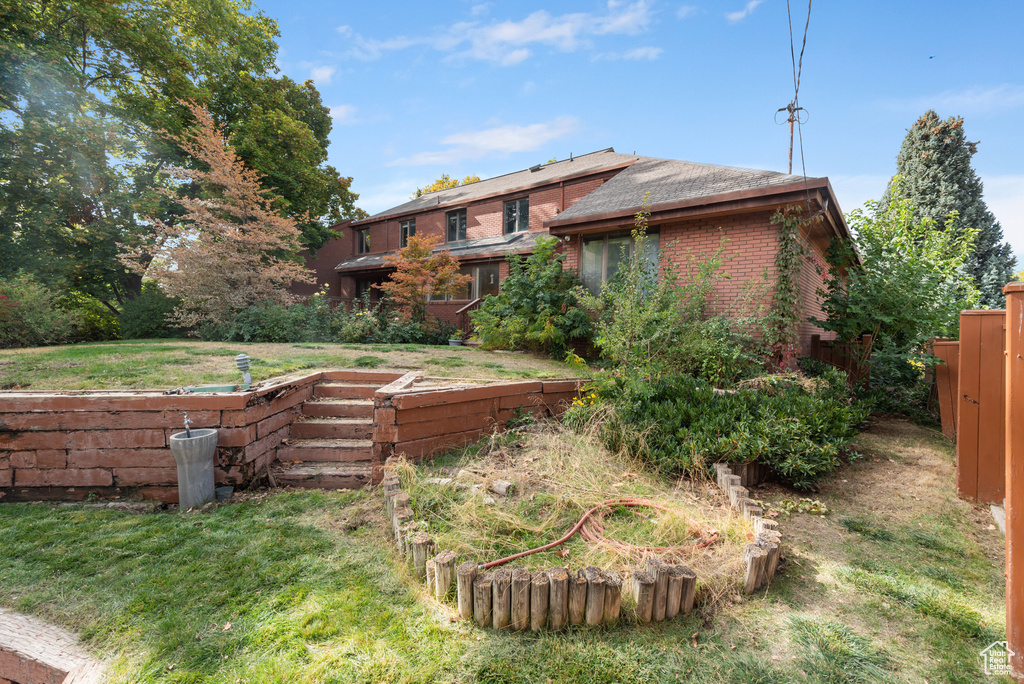 Photo 38 for MLS #2116902 at 465 S Towers Dr