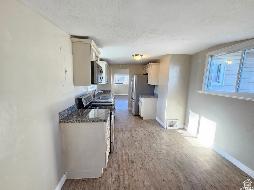 Photo 7 for MLS #2116914 at 3119 S 9000 West