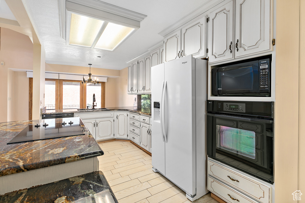 6824 S CREEKCOVE WAY Cottonwood Heights, UT 84047