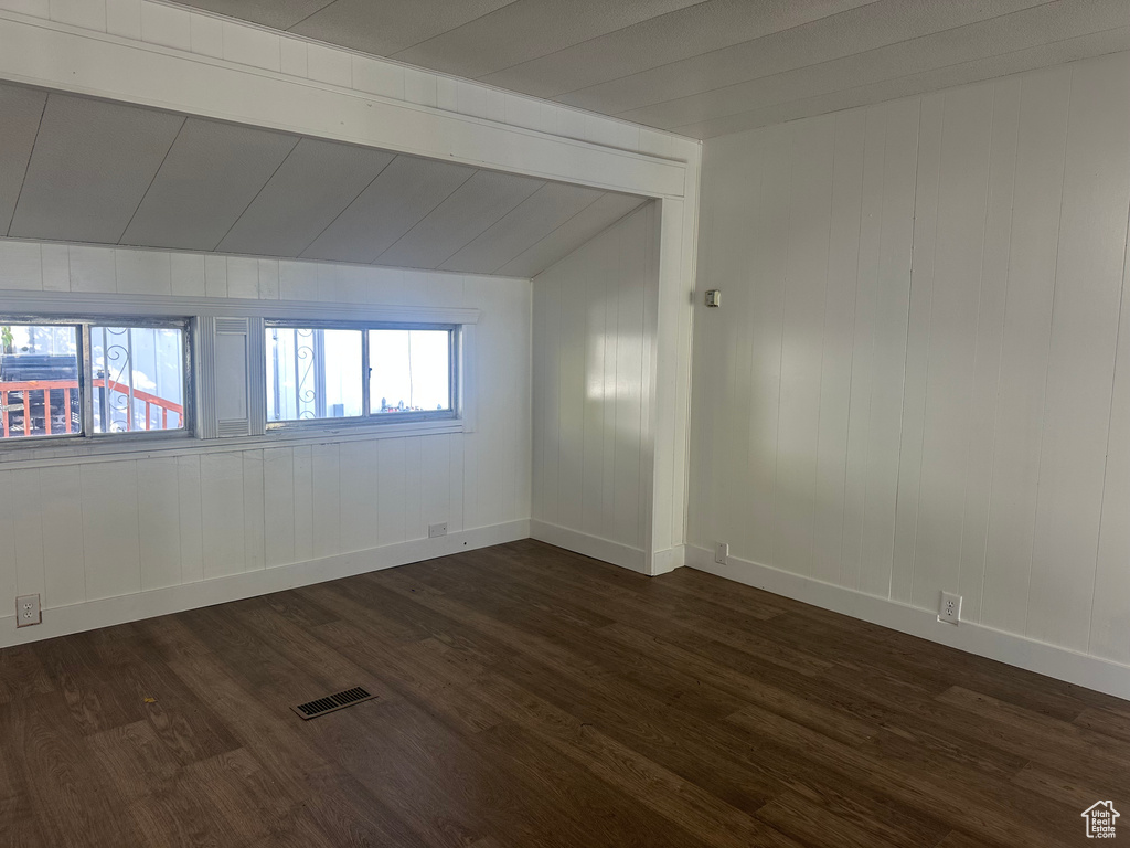 Photo 11 for MLS #2116934 at 5079 S El Amador Cir