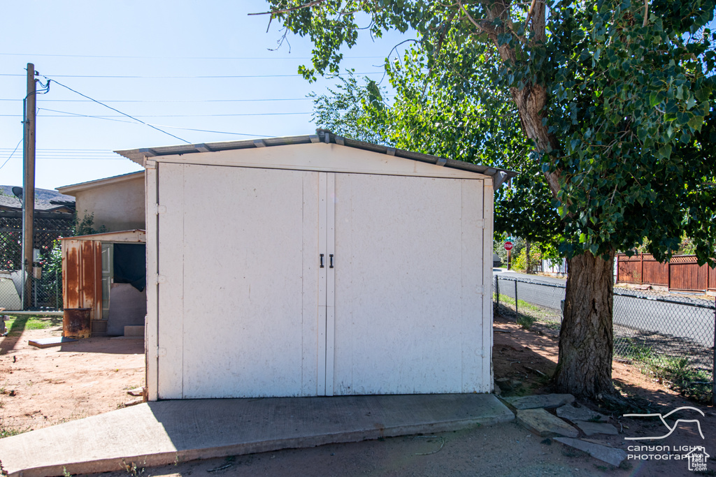 Photo 9 for MLS #2116935 at 656 N 120 East