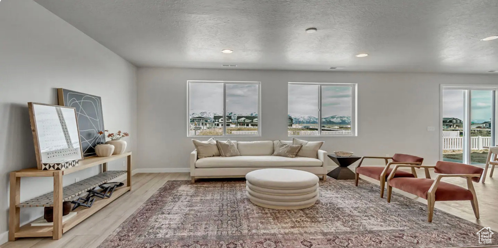 Photo 3 for MLS #2116936 at 1559 N 1190 West #113