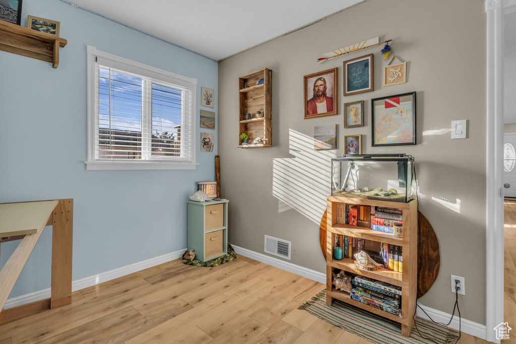 Photo 17 for MLS #2116937 at 4617 S 450 West