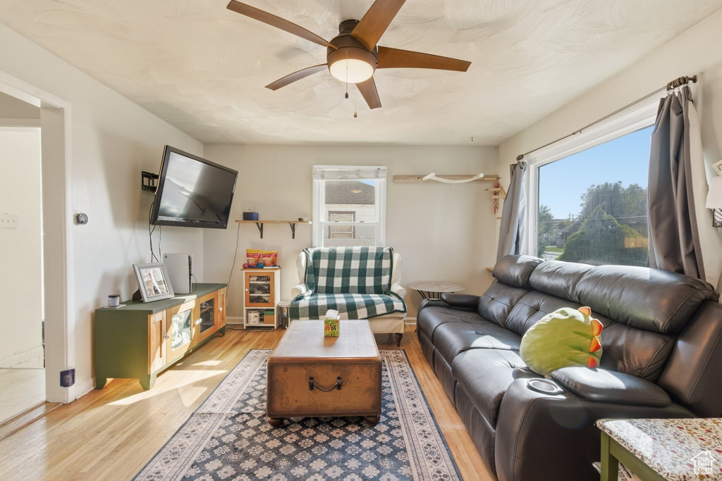 Photo 6 for MLS #2116949 at 326 N 800 West