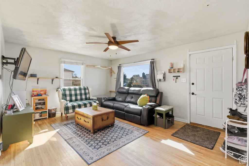 Photo 5 for MLS #2116949 at 326 N 800 West