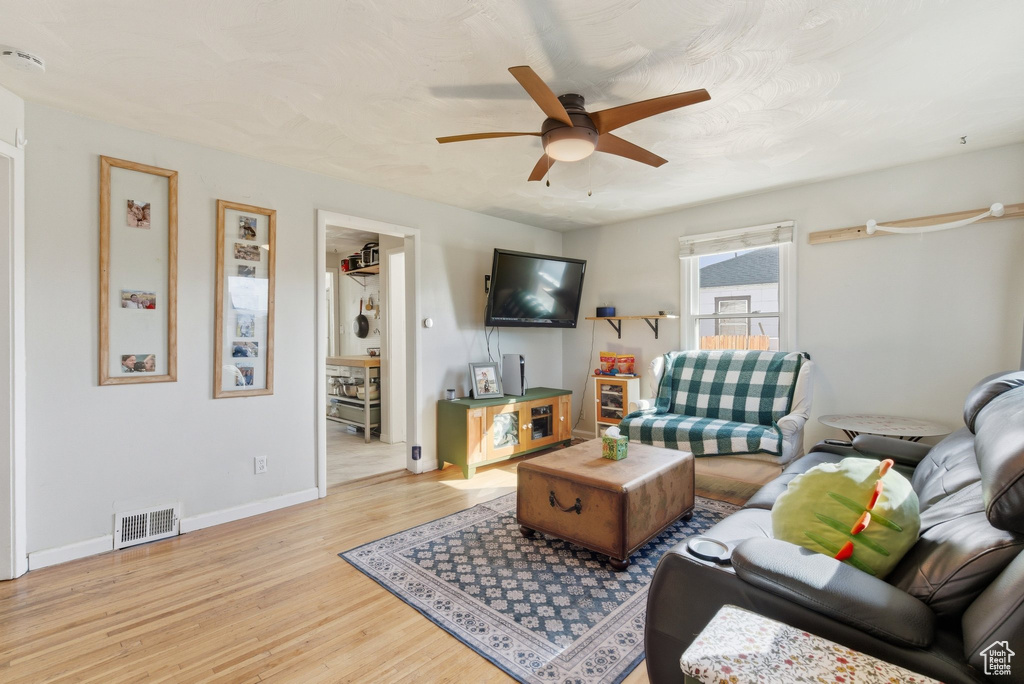 Photo 4 for MLS #2116949 at 326 N 800 West