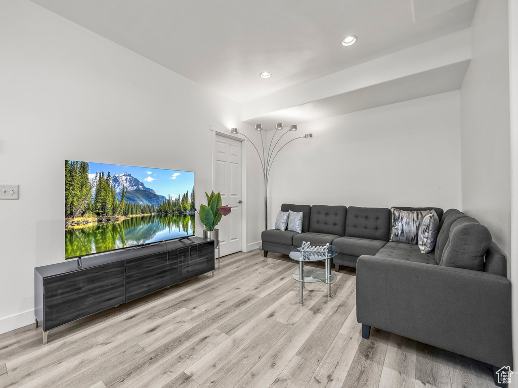 Photo 3 for MLS #2116957 at 340 N 500 West #204