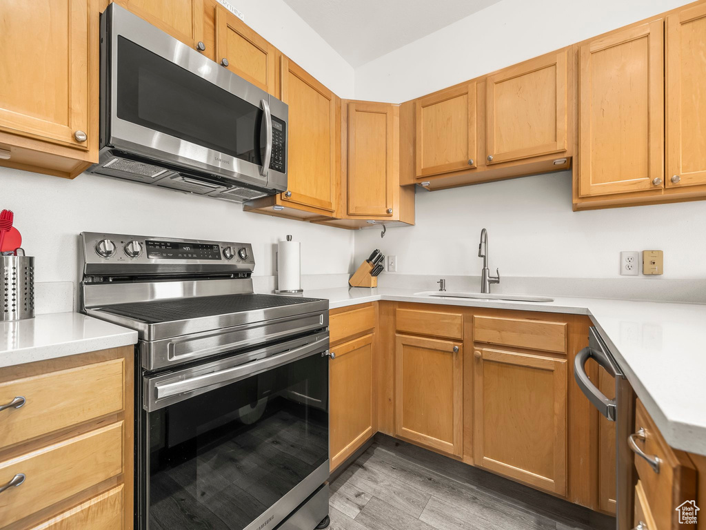 Photo 7 for MLS #2116957 at 340 N 500 West #204