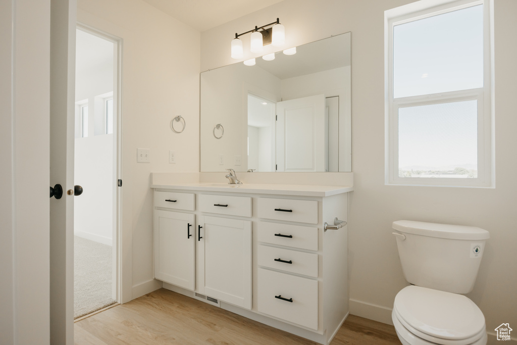 Photo 9 for MLS #2116959 at 247 E 1825 North #12