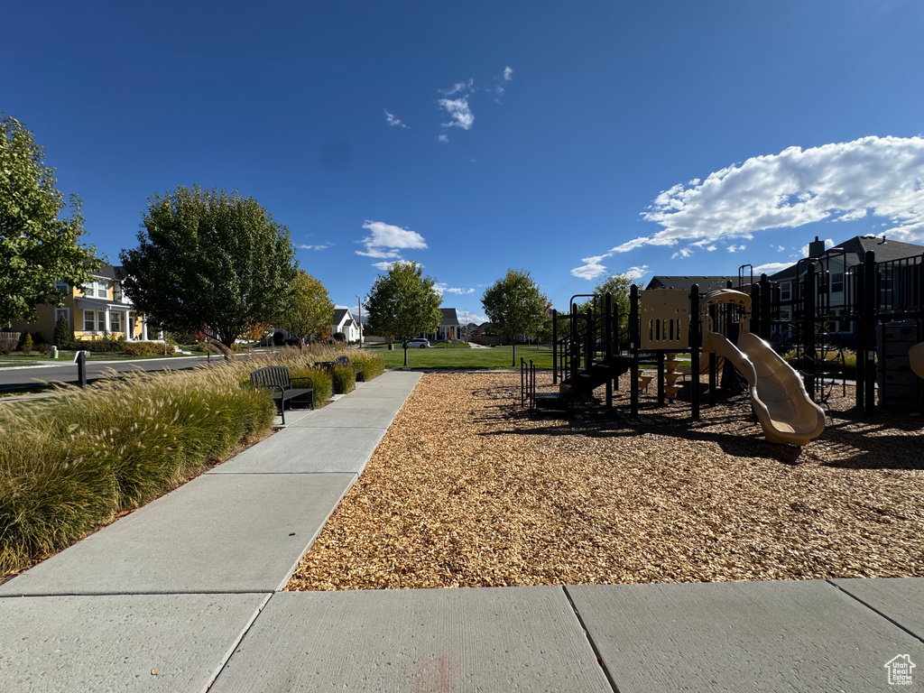 Photo 41 for MLS #2116962 at 2095 W 200 North