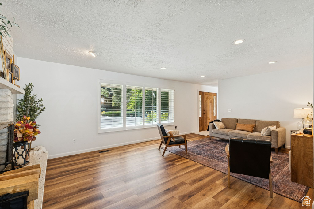 Photo 14 for MLS #2116969 at 2311 E Snow Mountain Dr