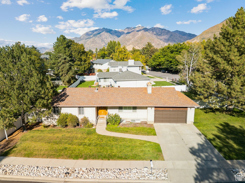 Photo 76 for MLS #2116969 at 2311 E Snow Mountain Dr