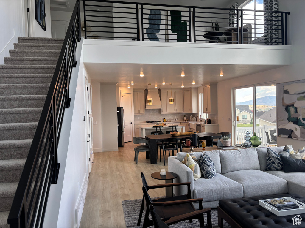Photo 3 for MLS #2116973 at 32 E 1690 South #113