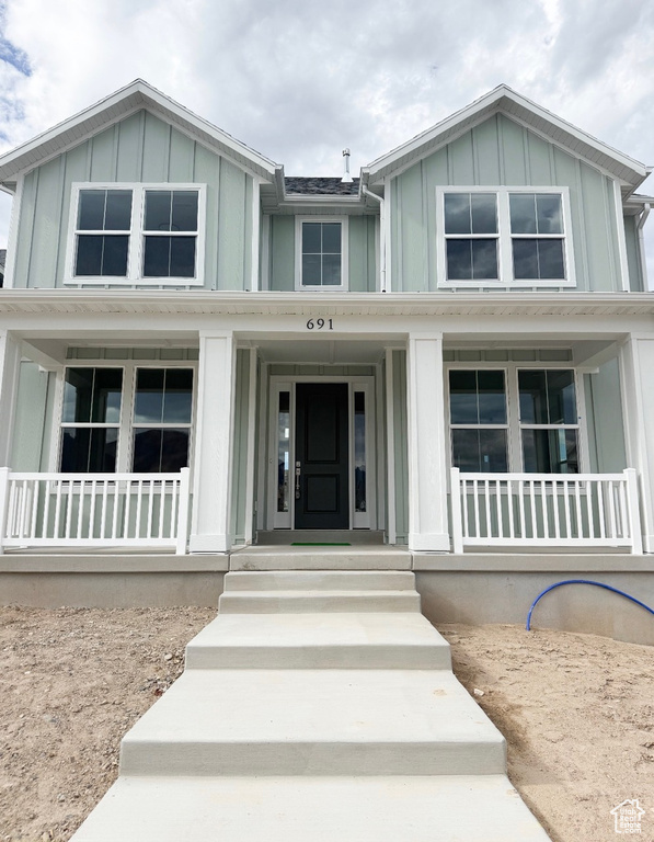 Photo 2 for MLS #2116978 at 691 W Eaglecrest Cir