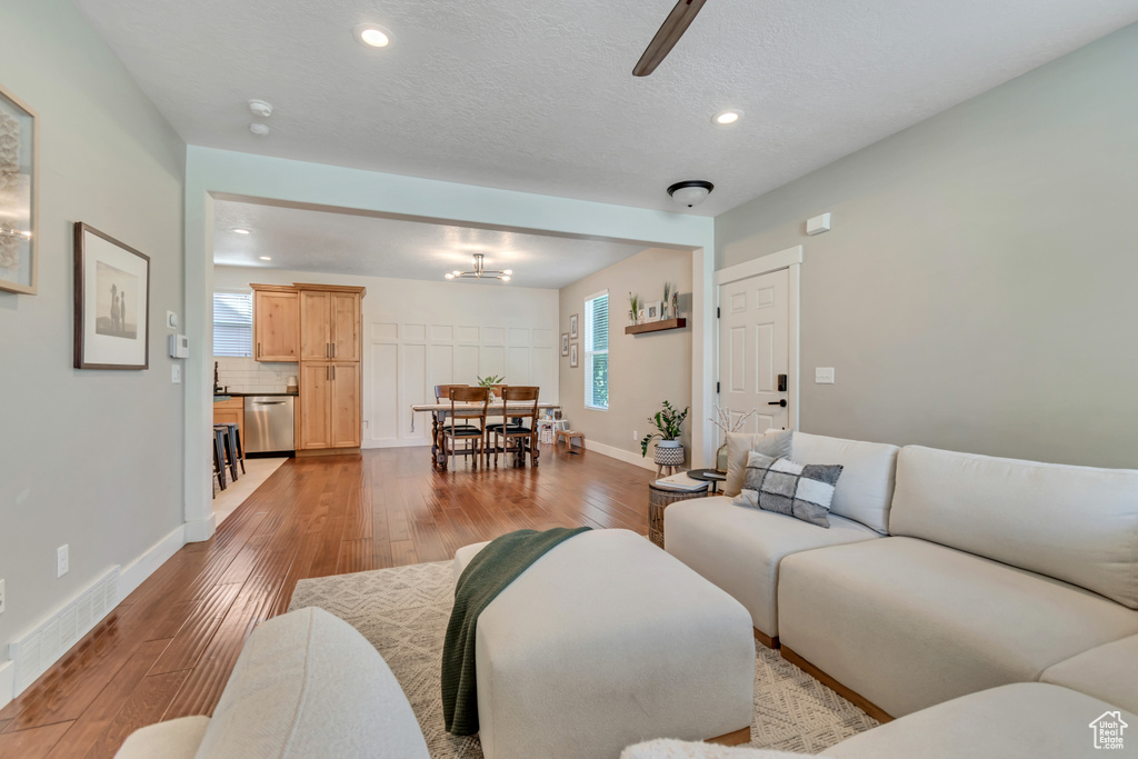 Photo 8 for MLS #2116980 at 4618 W Chenango Ln
