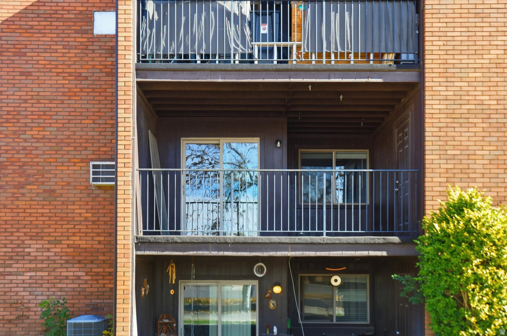 4642 S 1900 ST #41 Roy, UT 84067