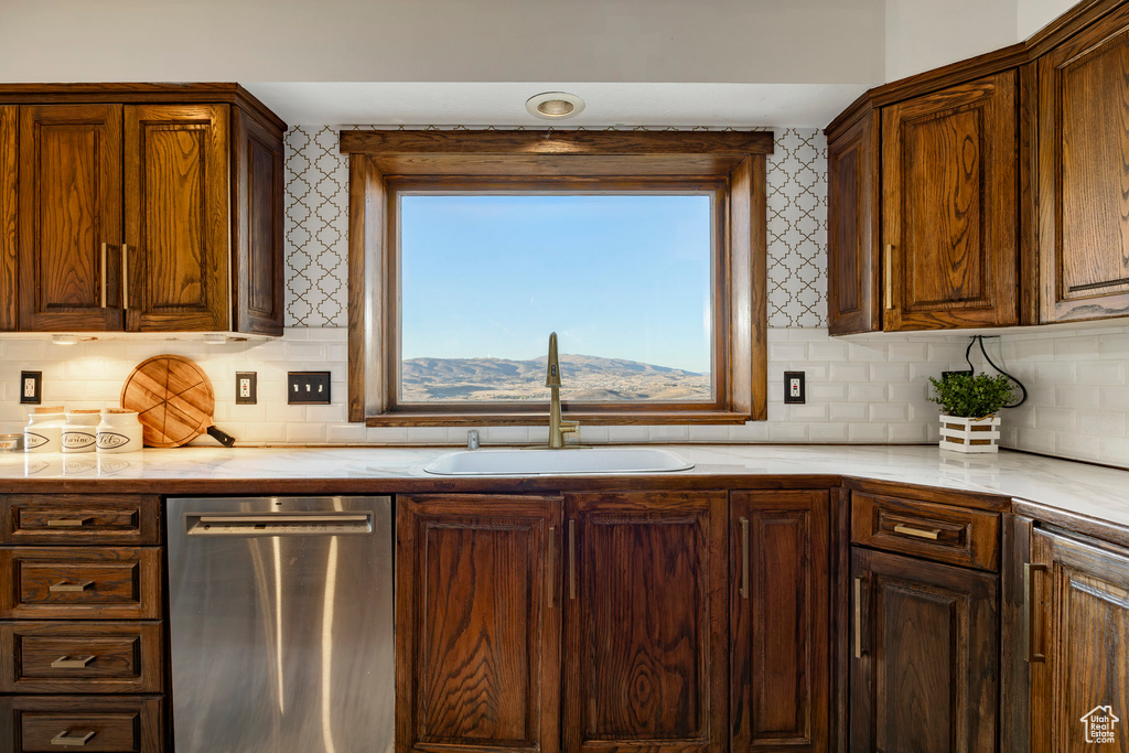 Photo 23 for MLS #2116991 at 164 Mountain Top Dr