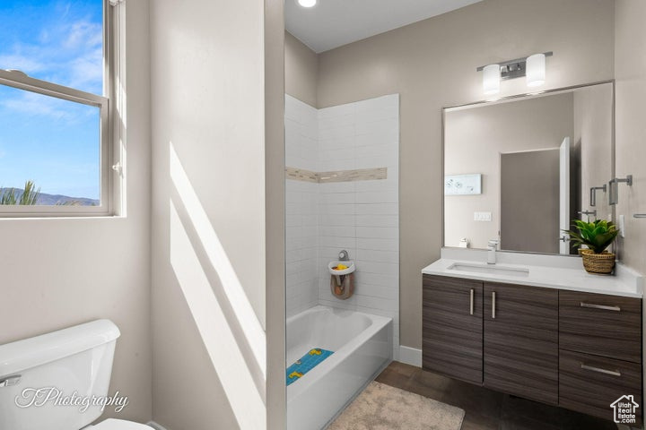 Photo 17 for MLS #2117016 at 438 N Stone Mtn #47