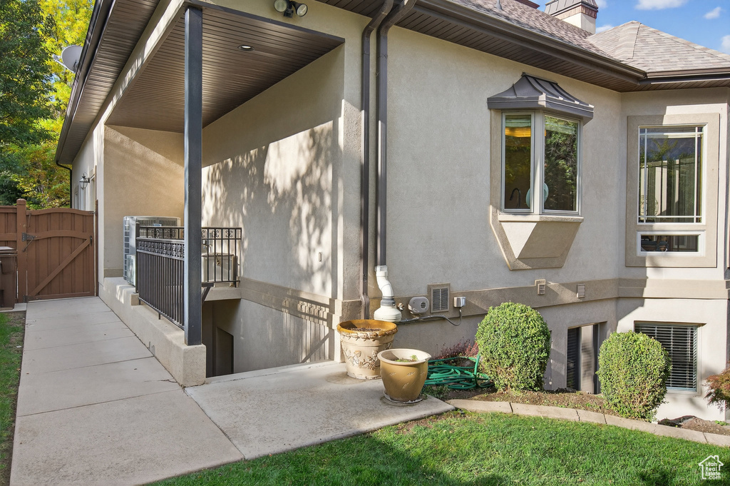 Photo 63 for MLS #2117018 at 83 N Bordeaux Ln