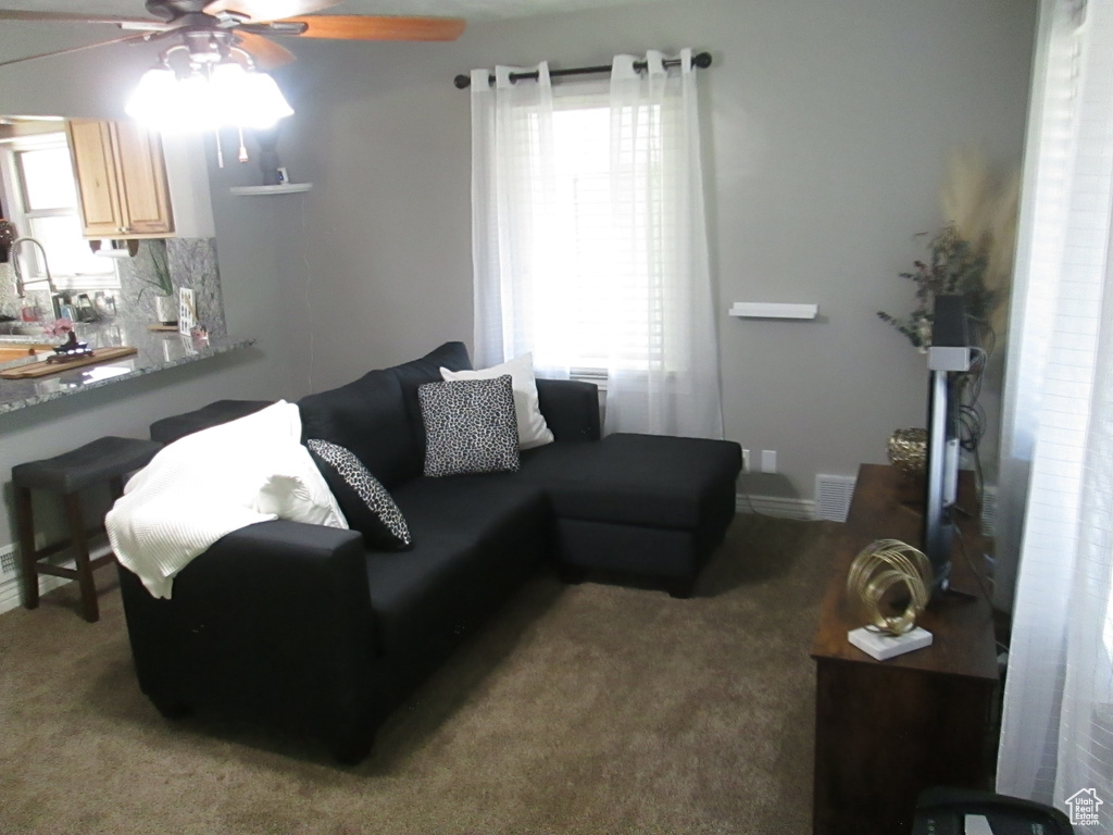 Photo 7 for MLS #2117020 at 1223 E Oak St
