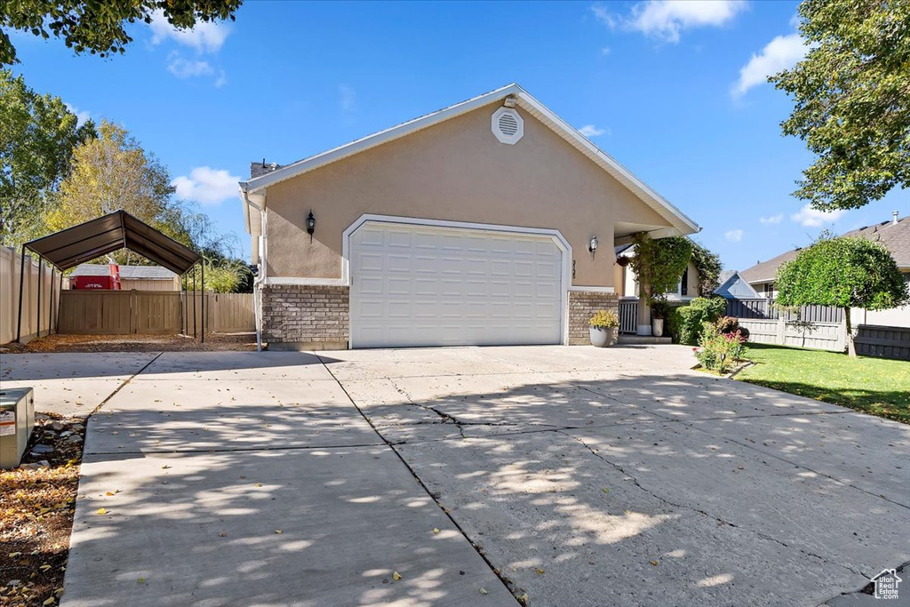 Photo 3 for MLS #2117029 at 3135 E Spotted Owl Ct