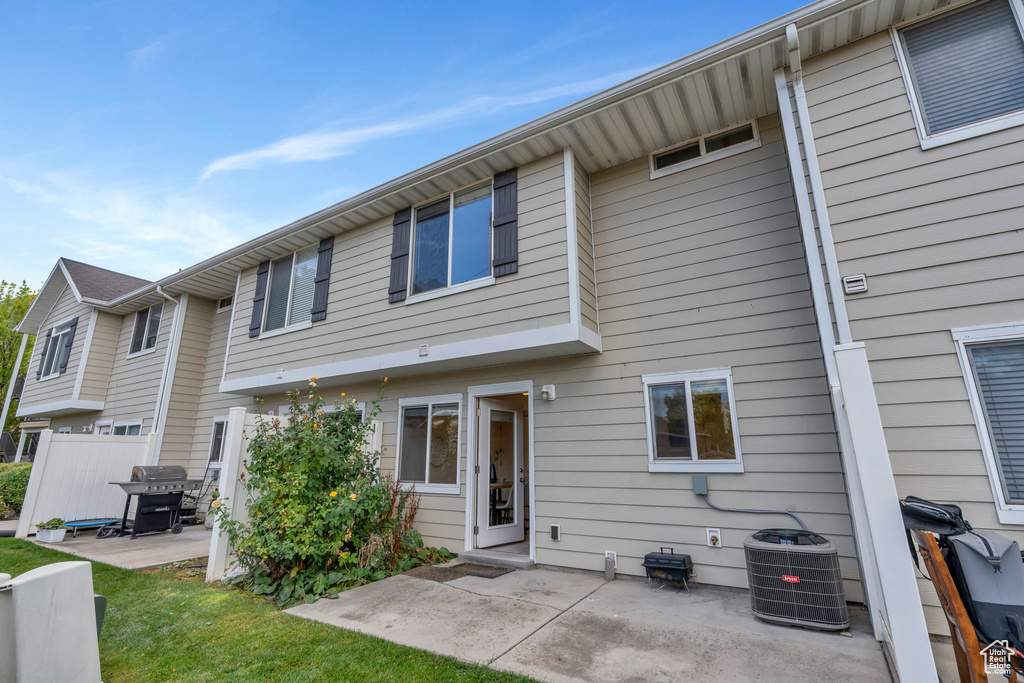 Photo 18 for MLS #2117032 at 381 S State St #12