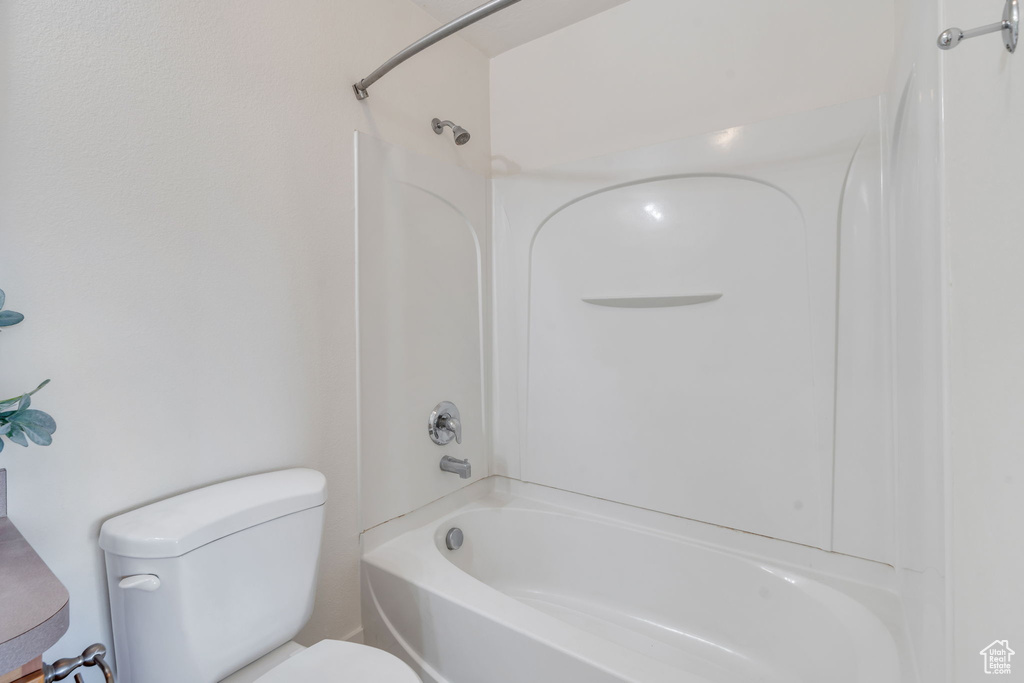 Photo 14 for MLS #2117032 at 381 S State St #12