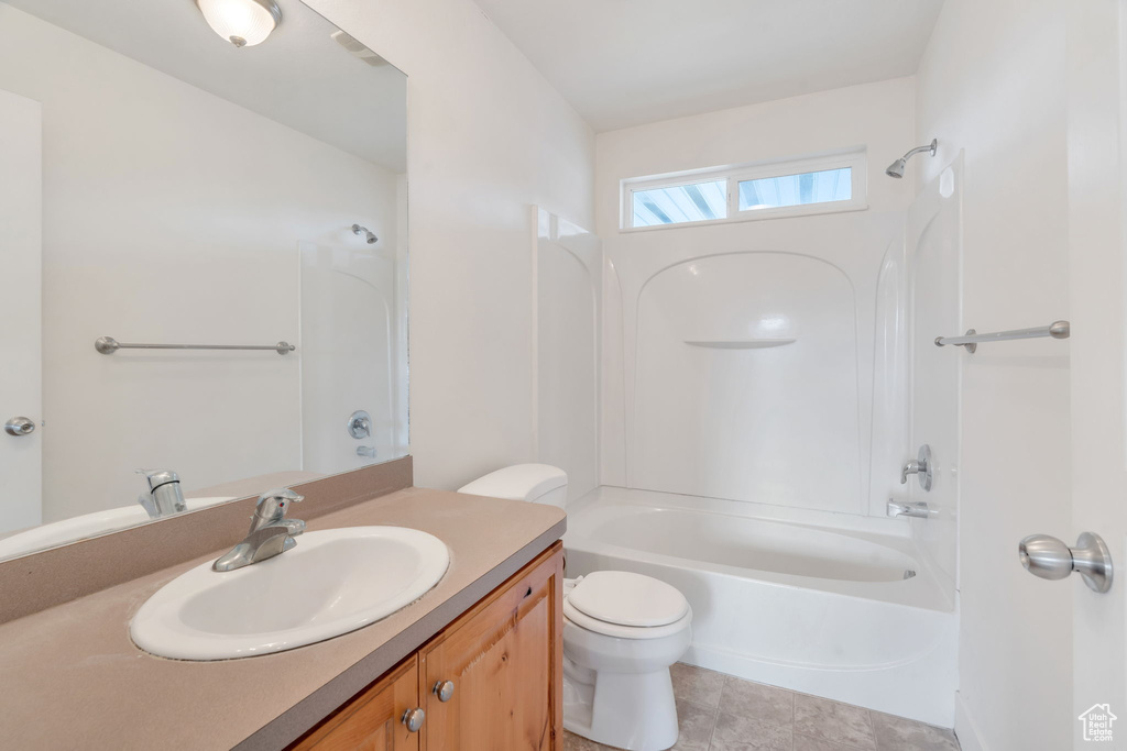 Photo 17 for MLS #2117032 at 381 S State St #12