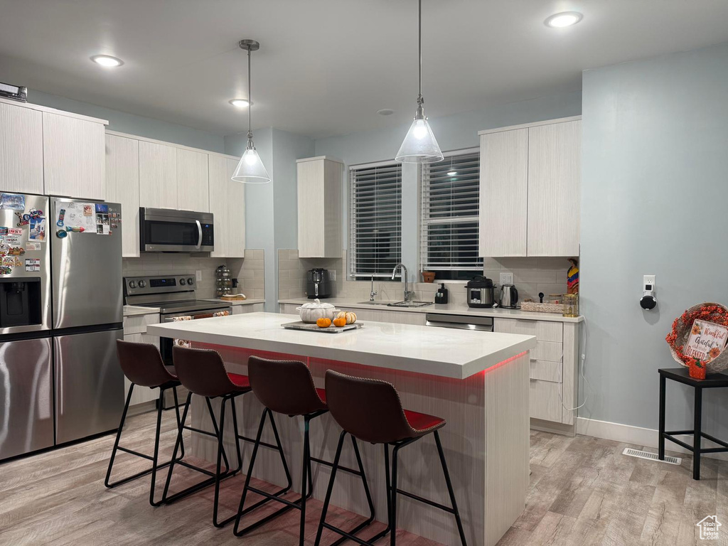 Photo 4 for MLS #2117034 at 6158 W South Jordan Pkwy