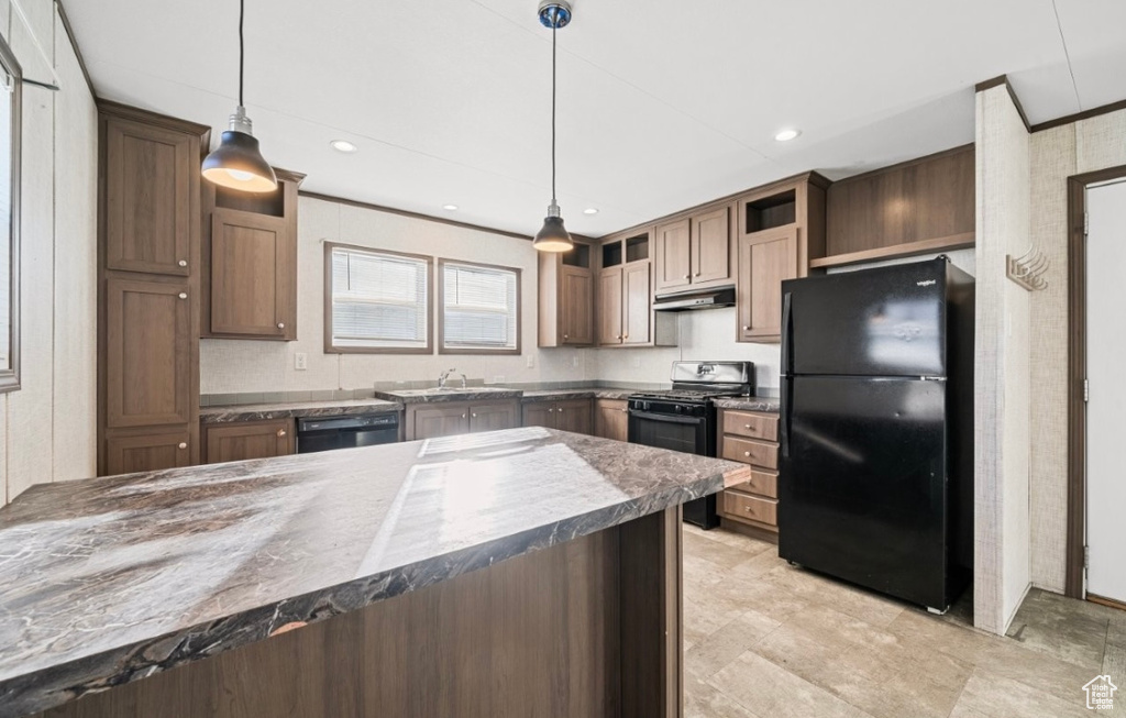Photo 3 for MLS #2117036 at 931 N 500 East