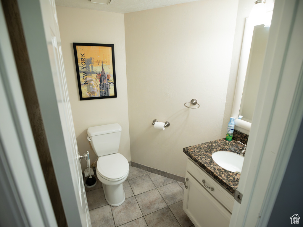Photo 13 for MLS #2117037 at 2204 E Country View Ln
